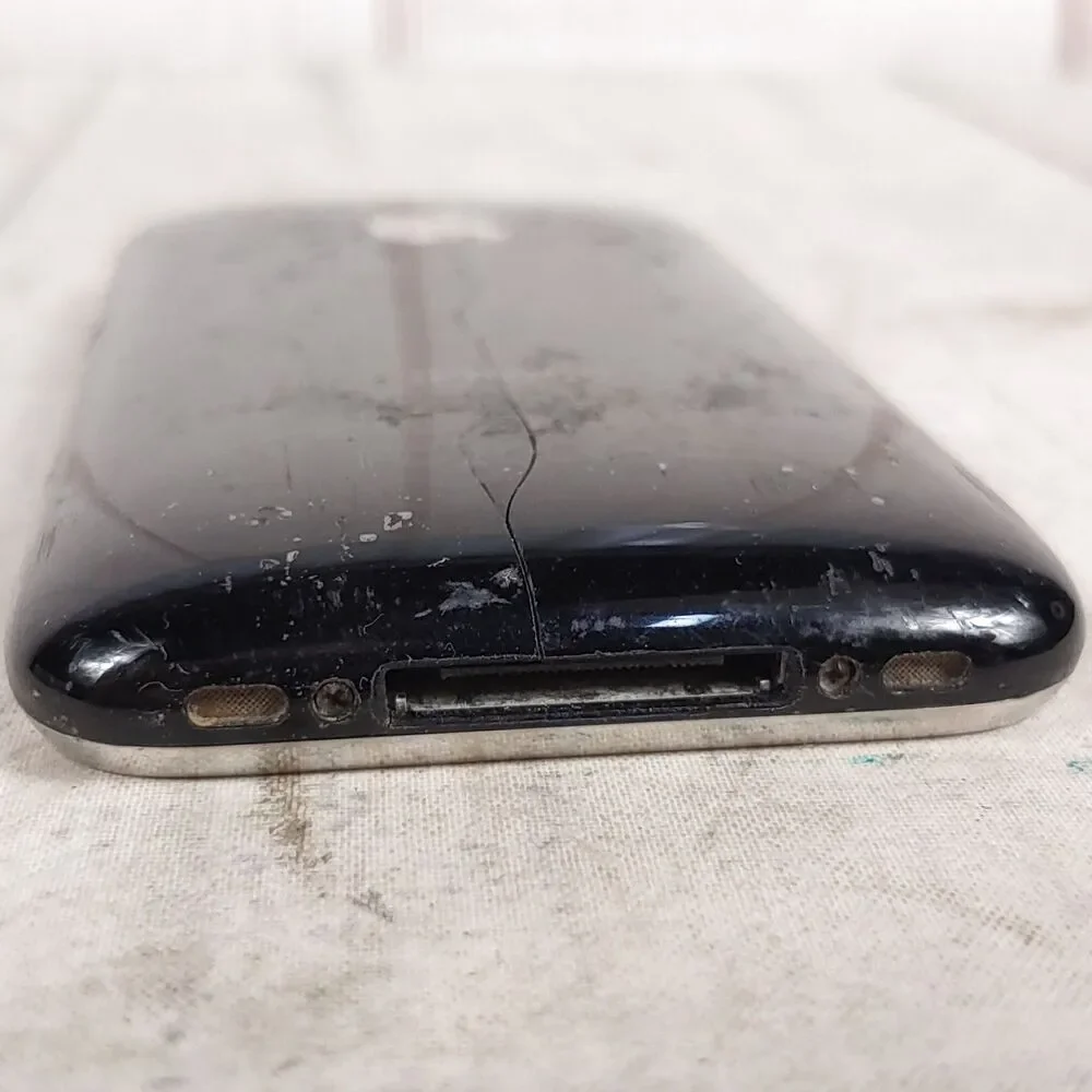 PARTS REPAIR - Apple iPhone A1241 8GB Smartphone Black - UNTESTED
